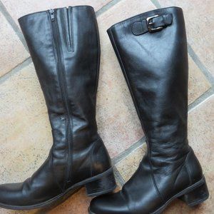 C La Canadienne tall black low heel leather boots size 8 excellent condition euc